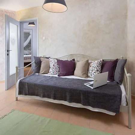Charming In Rasa With Swimming Pool Villa *